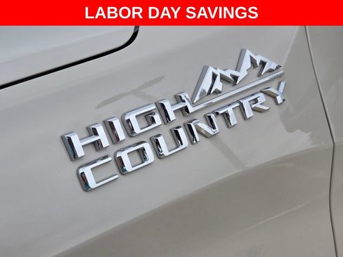 Used 2026 Chevrolet Silverado 1500 High Country AWD/4WD image 34