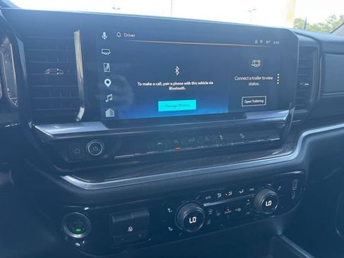 Used 2025 Chevrolet Silverado 1500 LT AWD/4WD image 16