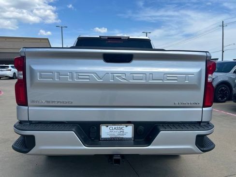 Used 2020 Chevrolet Silverado 1500 Custom w/ Custom Value Package AWD/4WD image 8