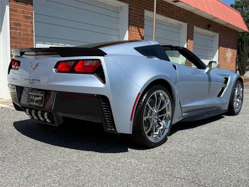 Used 2017 Chevrolet Corvette Grand Sport RWD image 41