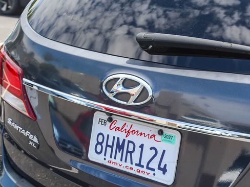 Used 2019 Hyundai Santa Fe XL SE FWD image 9