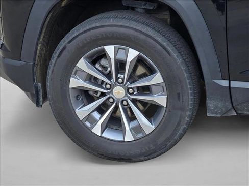 Used 2025 Chevrolet Equinox LT FWD image 10