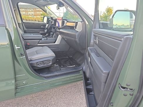 Used 2022 Toyota Tundra SR5 image 9