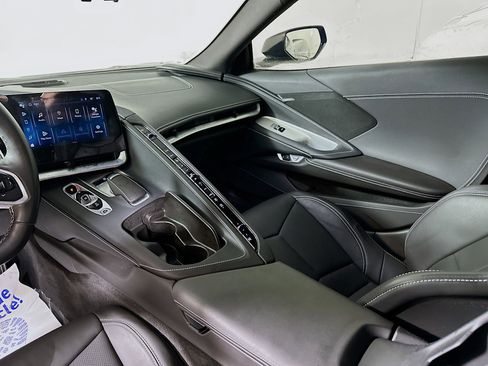 Used 2024 Chevrolet Corvette Stingray Coupe w/ Z51 Performance Package image 22