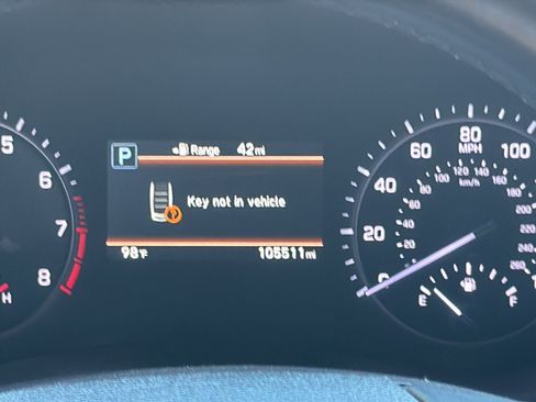 Used 2020 Genesis G80 3.8 RWD image 30