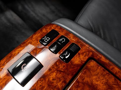 Used 2004 Maybach 57 image 31