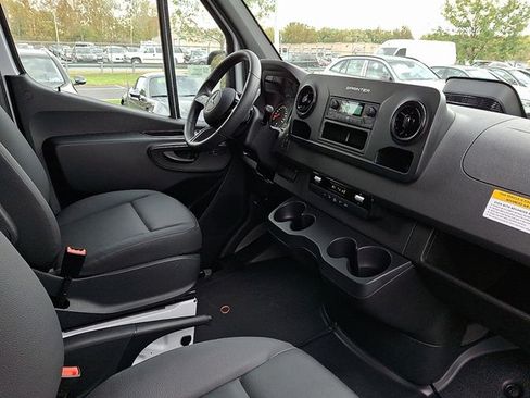 Used 2026 Mercedes-Benz Sprinter 2500 image 10