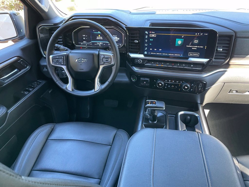 Used 2023 Chevrolet Silverado 1500 RST AWD/4WD image 9