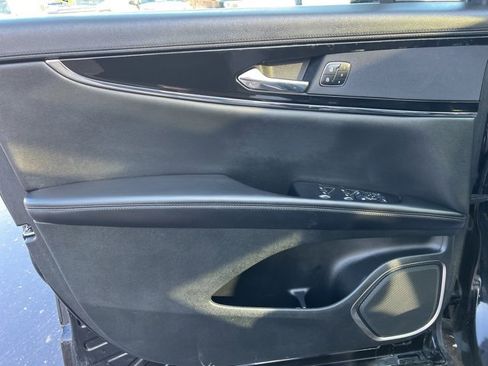 Used 2023 Lincoln Nautilus Reserve image 22