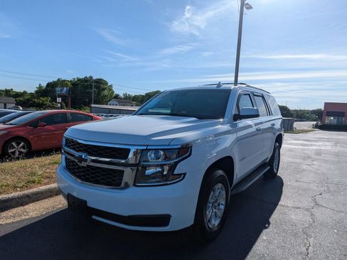 Used 2015 Chevrolet Tahoe LT RWD image 3