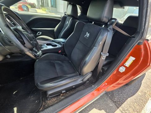 Used 2021 Dodge Challenger R/T Scat Pack RWD image 5