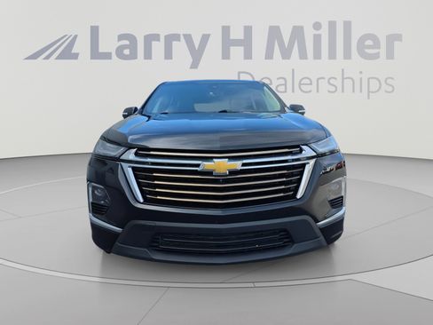 Used 2023 Chevrolet Traverse High Country AWD/4WD image 3