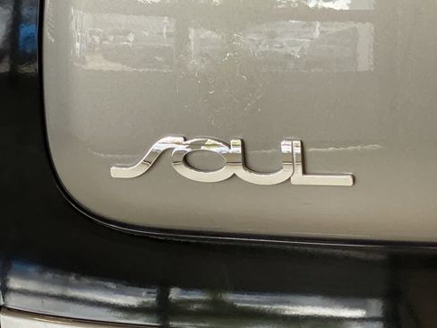 Used 2017 Kia Soul EV + w/ Paint Protection Film Package image 12