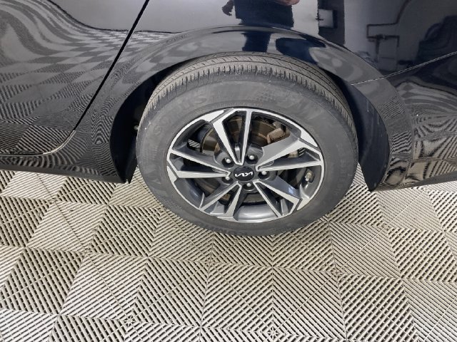 Certified 2023 Kia Forte LXS w/ LXS Technology Package FWD image 20