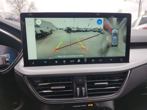 New 2025 Ford Escape Base w/ PHEV Premium Package image 4