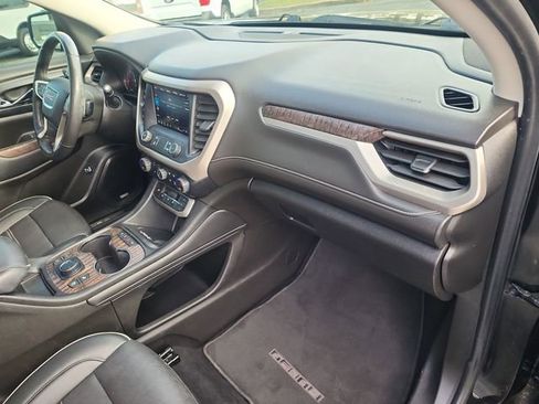 Used 2022 GMC Acadia Denali w/ Black Diamond Edition image 13