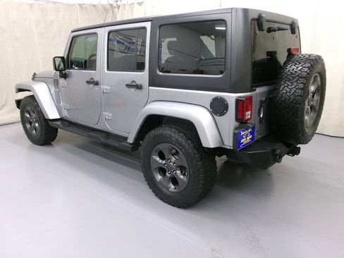 Used 2017 Jeep Wrangler Unlimited Sport AWD/4WD image 6