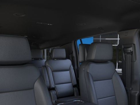 Used 2024 Chevrolet Suburban Z71 w/ Off-Road Capability Package image 24