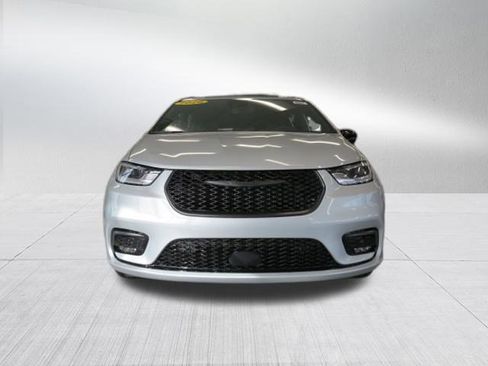 New 2026 Chrysler Pacifica Select w/ S Appearance Package image 8