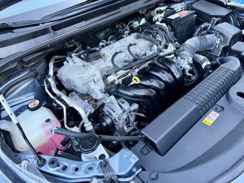 Used 2021 Toyota Corolla LE FWD image 17
