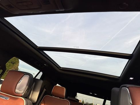 Used 2023 GMC Yukon Denali Ultimate image 27