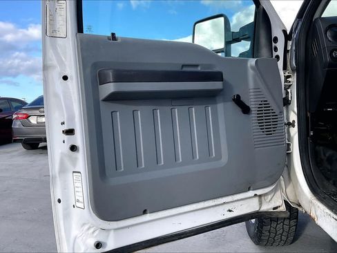 Used 2012 Ford F250 XL w/ FX4 Off Road Pkg AWD/4WD image 27
