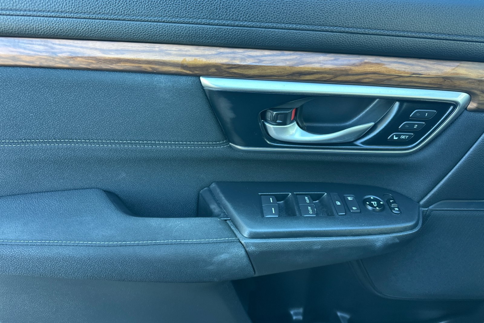 Used 2022 Honda CR-V EX image 11