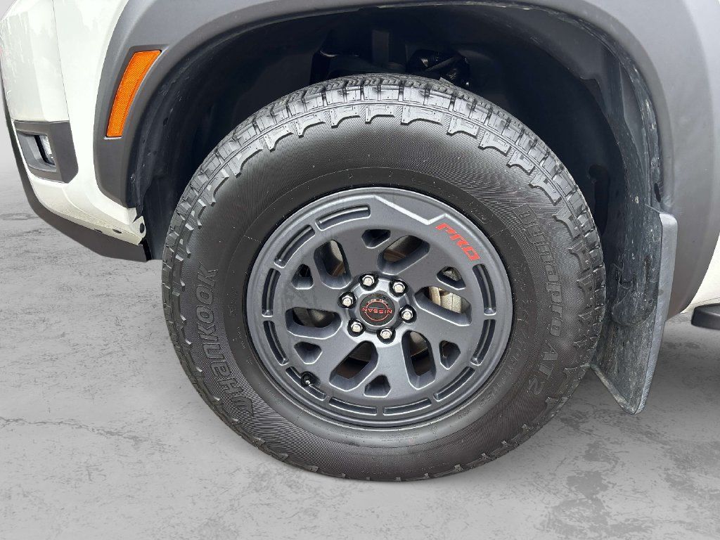 Certified 2025 Nissan Frontier PRO-4X w/ Pro Convenience Package AWD/4WD image 9