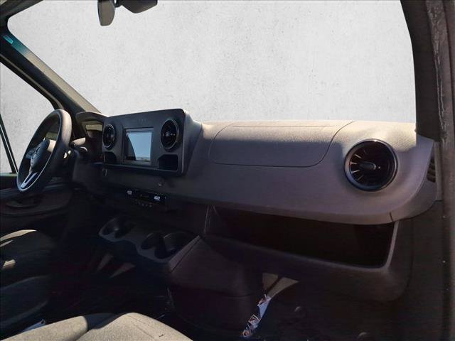 Used 2022 Mercedes-Benz Sprinter 2500 image 15