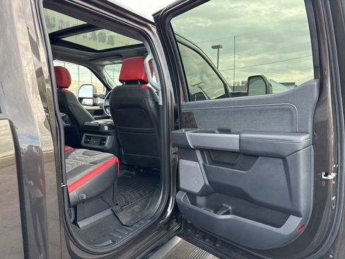 Used 2024 Ford F250 Lariat w/ Lariat Ultimate Package image 55