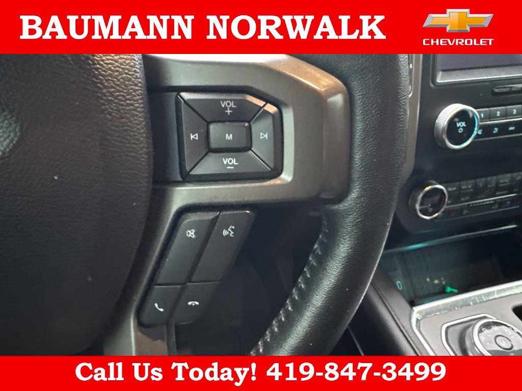 Used 2020 Ford Expedition XLT w/ Equipment Group 202A AWD/4WD image 21