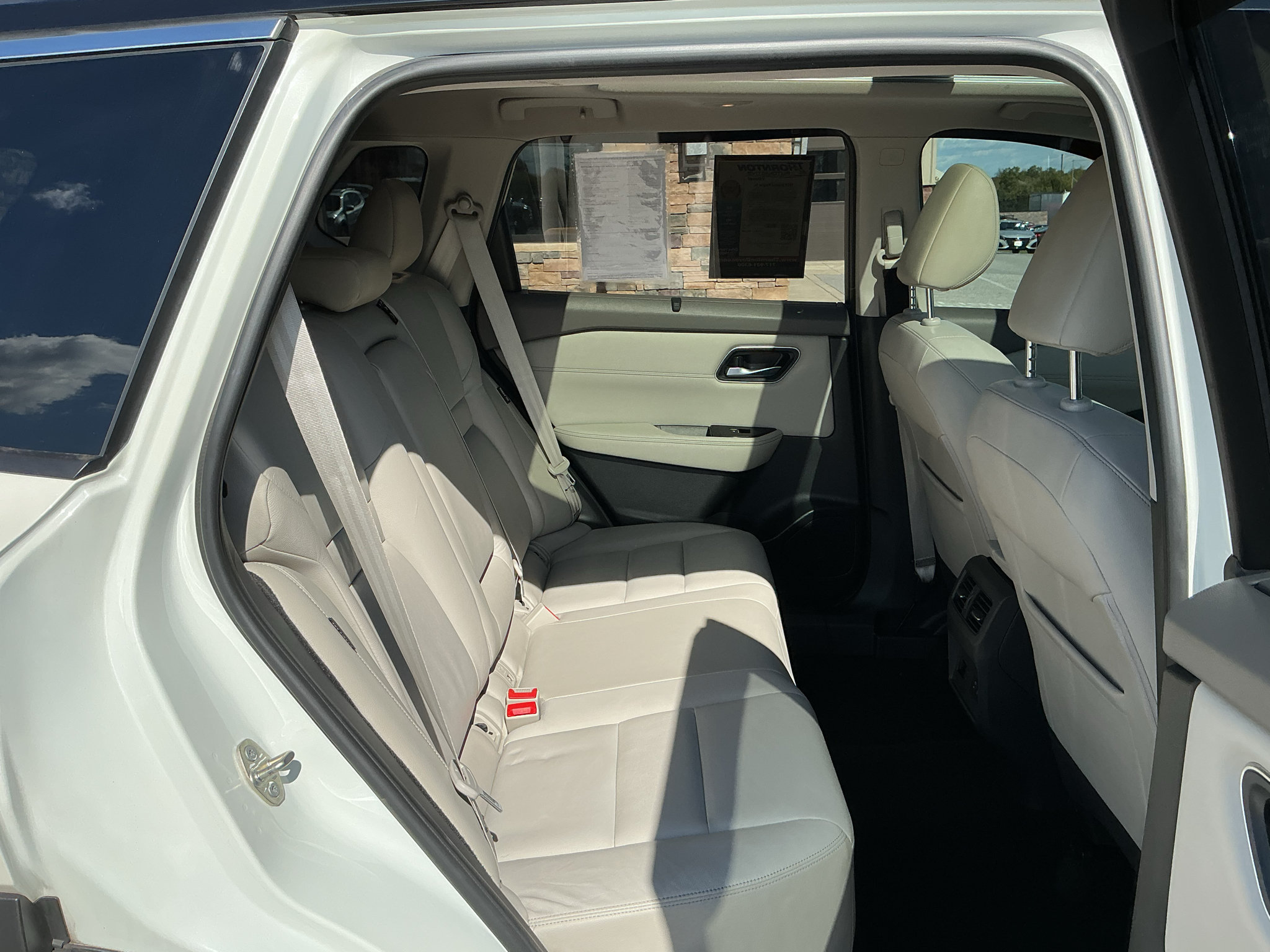Used 2021 Nissan Rogue SL AWD/4WD image 26