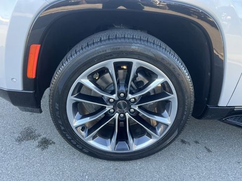 Used 2022 Jeep Wagoneer Series II w/ Premium Group I image 13