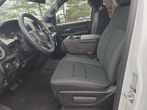 New 2026 RAM 1500 Express image 6