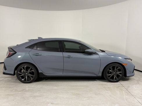 Used 2018 Honda Civic Sport image 5