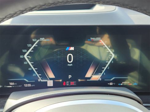 Used 2023 BMW X7 xDrive40i w/ M Sport Package image 23