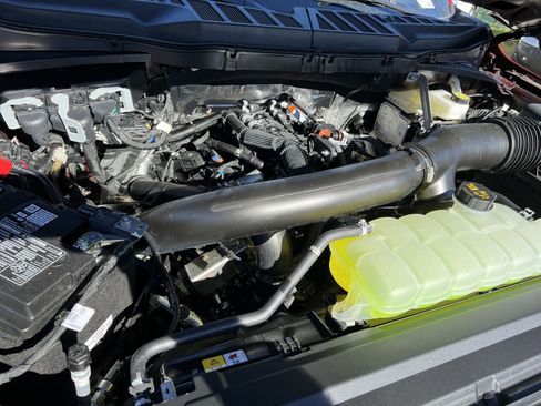 New 2025 Ford F150 Lariat w/ Equipment Group 502A High image 28