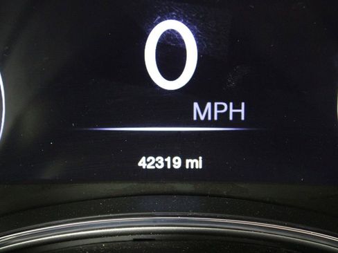 Used 2021 Jeep Grand Cherokee Limited w/ Sun & Sound Group image 42