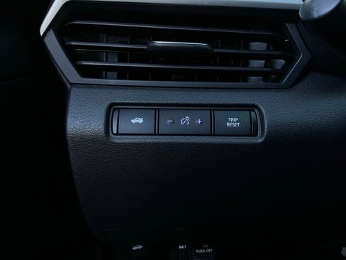 Used 2025 Nissan Altima 2.5 SR image 22