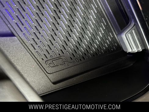 Used 2025 Mercedes-Benz GLA 250 4MATIC image 32