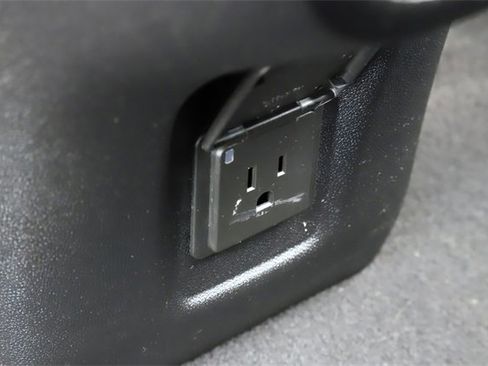 Used 2020 Chevrolet Equinox Premier image 19