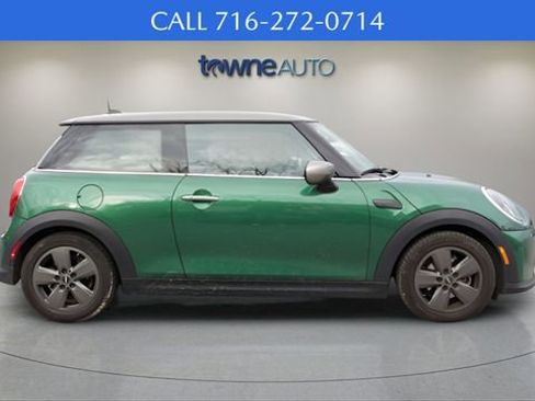 Used 2023 MINI Cooper 2-Door Hardtop image 6