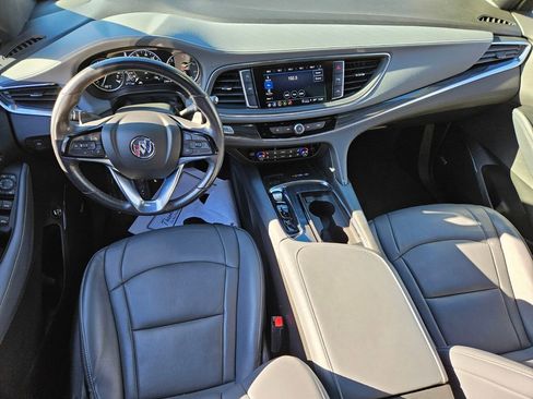 Used 2024 Buick Enclave Premium image 9