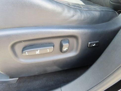 Used 2013 Lexus RX 450h AWD image 18