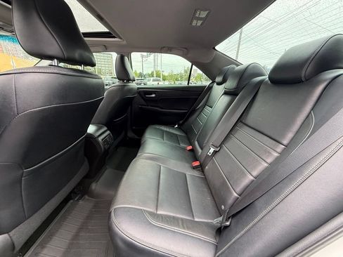 Used 2017 Toyota Camry XLE w/ Moonroof Package FWD image 16