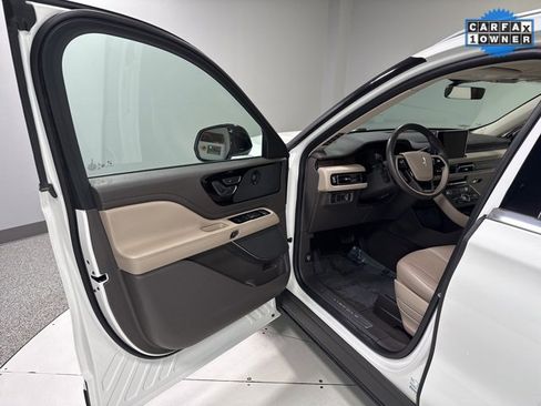 Used 2022 Lincoln Aviator Reserve w/ Equipment Group 201A image 10
