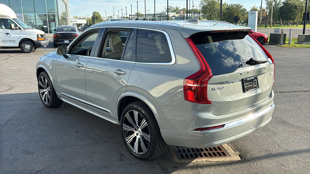 Certified 2024 Volvo XC90 T8 Plus w/ Protection Package AWD/4WD image 4