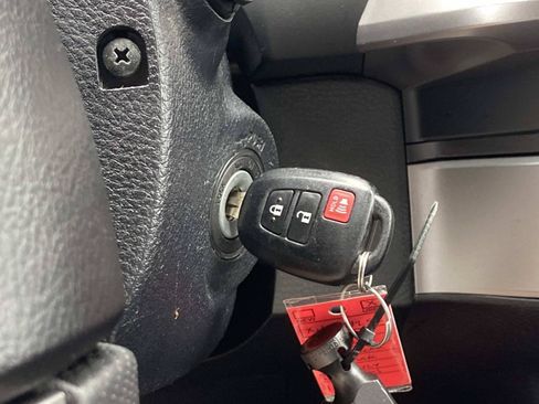 Used 2022 Toyota Tacoma SR5 w/ Technology Package RWD image 25