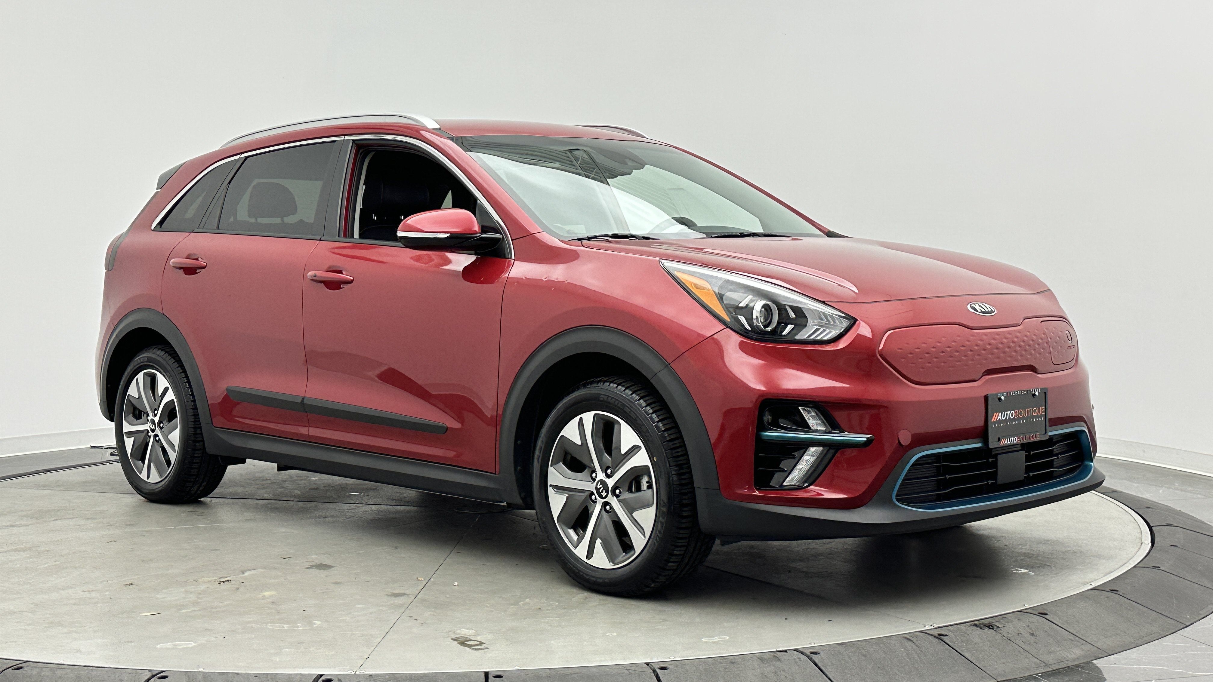 Used 2020 Kia Niro EX w/ Cold Weather Package FWD image 3