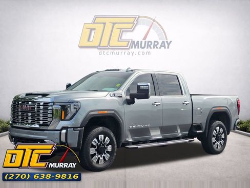 Used 2025 GMC Sierra 2500 Denali AWD/4WD image 1